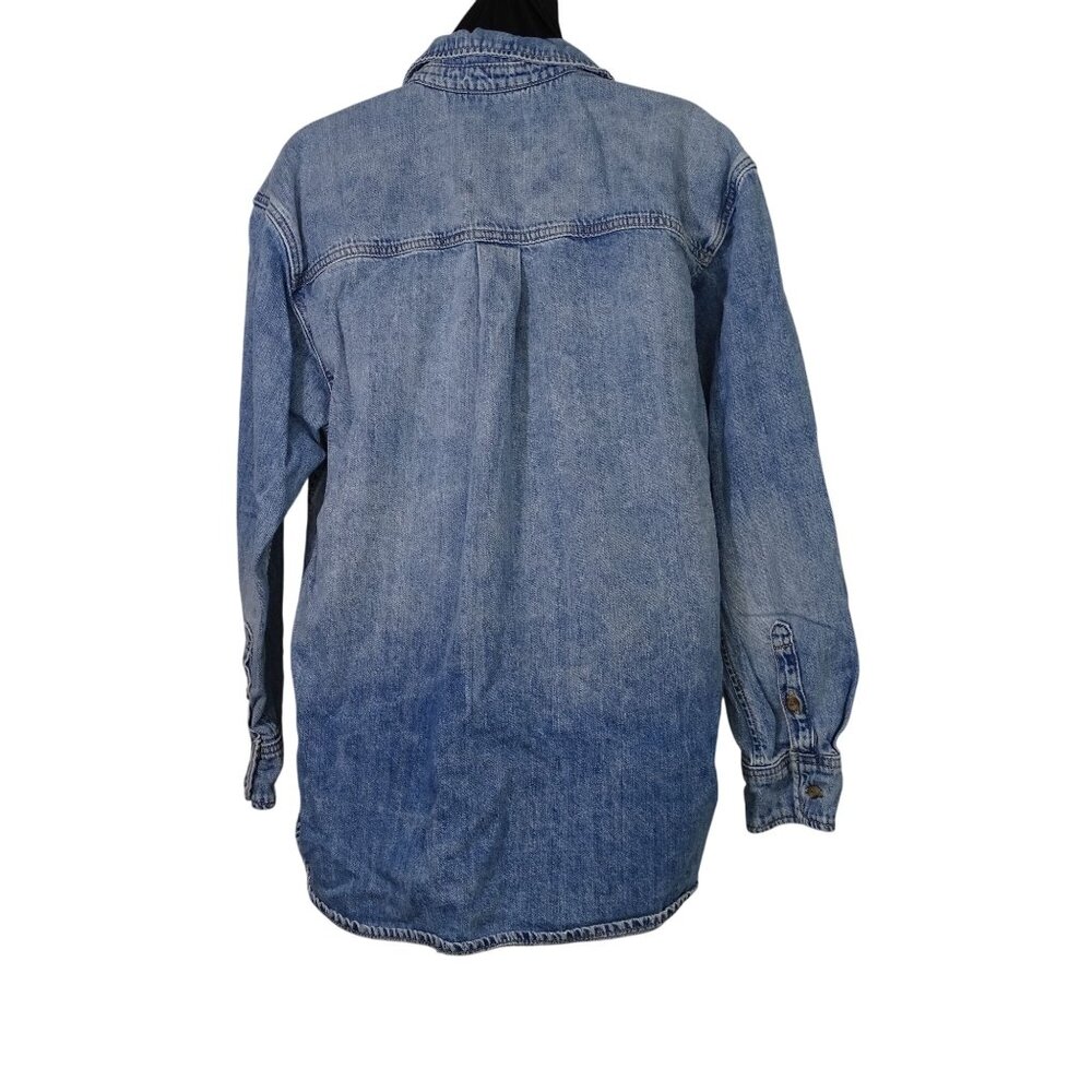 Universal Thread Oversized Denim Shirt Women Size M Long Sleeve Flap Pocket - Picture 5 of 11